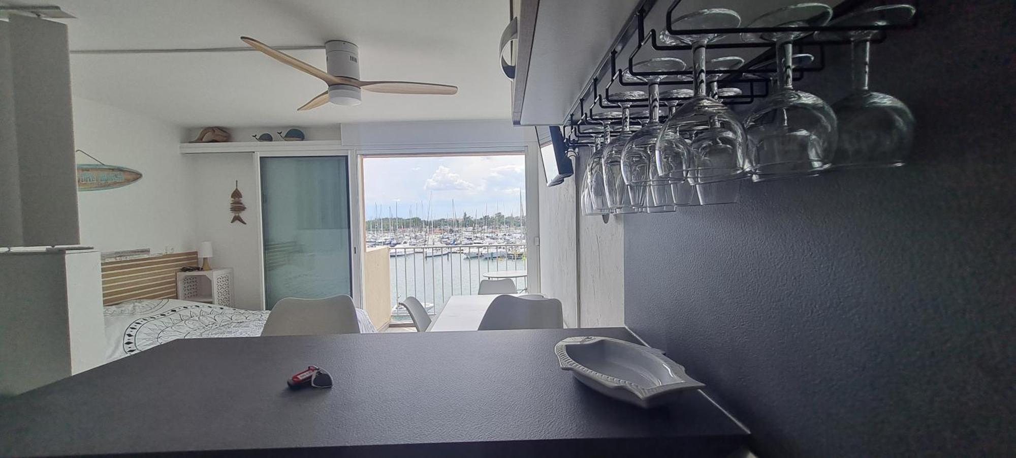 Appartement Avec Balcon, Vue Mer, Piscine, Parking Agde Exterior photo